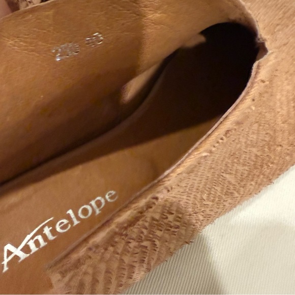 Antelope Radlee Women’s Tan Textured Leather Mule Slip-On Shoe, US 9, EU 40 NWOB - Picture 5 of 7